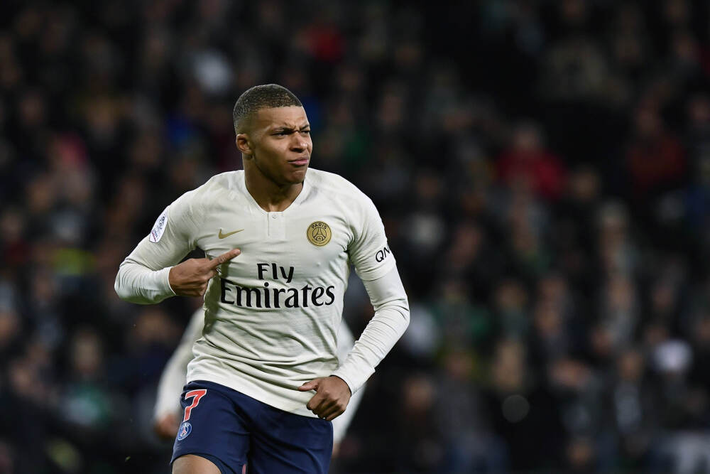 深圳创投圈“抢人”实录：机构蹲守大疆楼下，离职就拿2000万